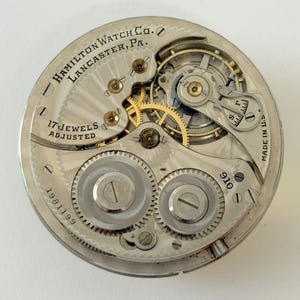 Hamilton Grade 910 Pocket Watch Part Movement Balance Fork Spring Bridge Dial image 1