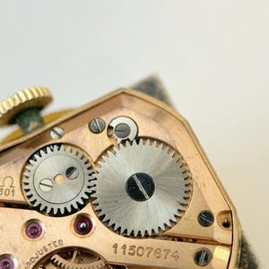 Omega Cal 301 Watch Movement For Parts Balance Fork Spring Bridge image 5