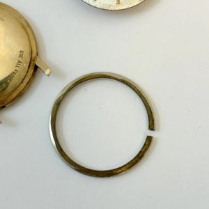 Piezas de reloj Wittnauer Cal 11AHS1 Movimiento Volante Resorte Esfera Manecilla Caja Horquilla imagen 7