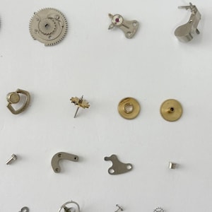 Jaeger LeCoultre Cal 219 Clock Movement Part Balance Fork Barrel Wheel Dial image 5