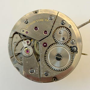 Le Jour Cal P 336-N Composants de la montre Mouvement Fourche à ressort Pont image 1