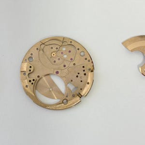 Omega Cal 550 Uhrwerk-Teile Zifferblatt Unruh Federplatte Gabelrad Rotor 6 Bild 8