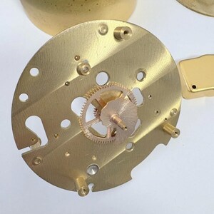 Imhof Striking Cal 76 9475 Clock Movement For Parts Balance Fork Key Knob Barrel image 6