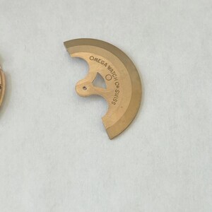 Omega Cal 563 Watch Parts Movement Calendar Disk Fork Wheels Springs Bridge 2 image 20