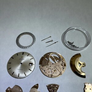 Omega Cal 565 Parts Movement Balance Fork Wheels Springs Bridge image 6