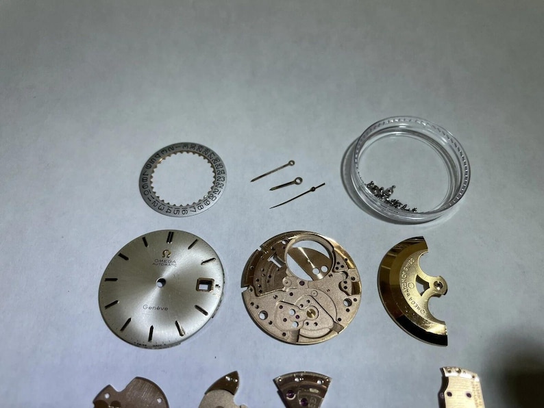 Omega Cal 565 Parts Movement Balance Fork Wheels Springs Bridge image 6
