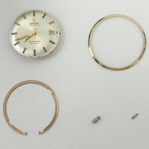 Parti dell'orologio Omega Cal 563 Movimento Calendario Disco Forcella Ruote Molle Ponte 33 immagine 7