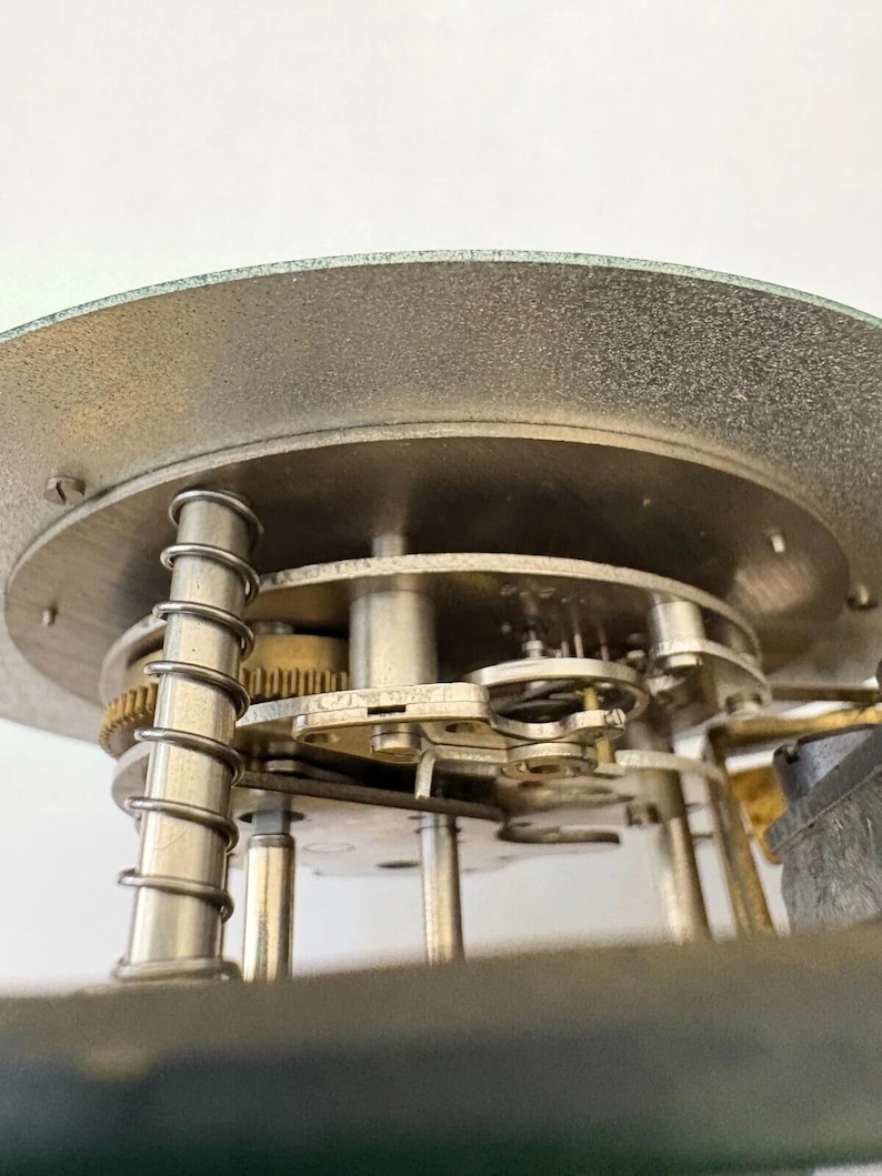Jaeger Lecoultre Musical Alarm Clock PICK-A-PART movement Cal 211 Reuge Balance image 8