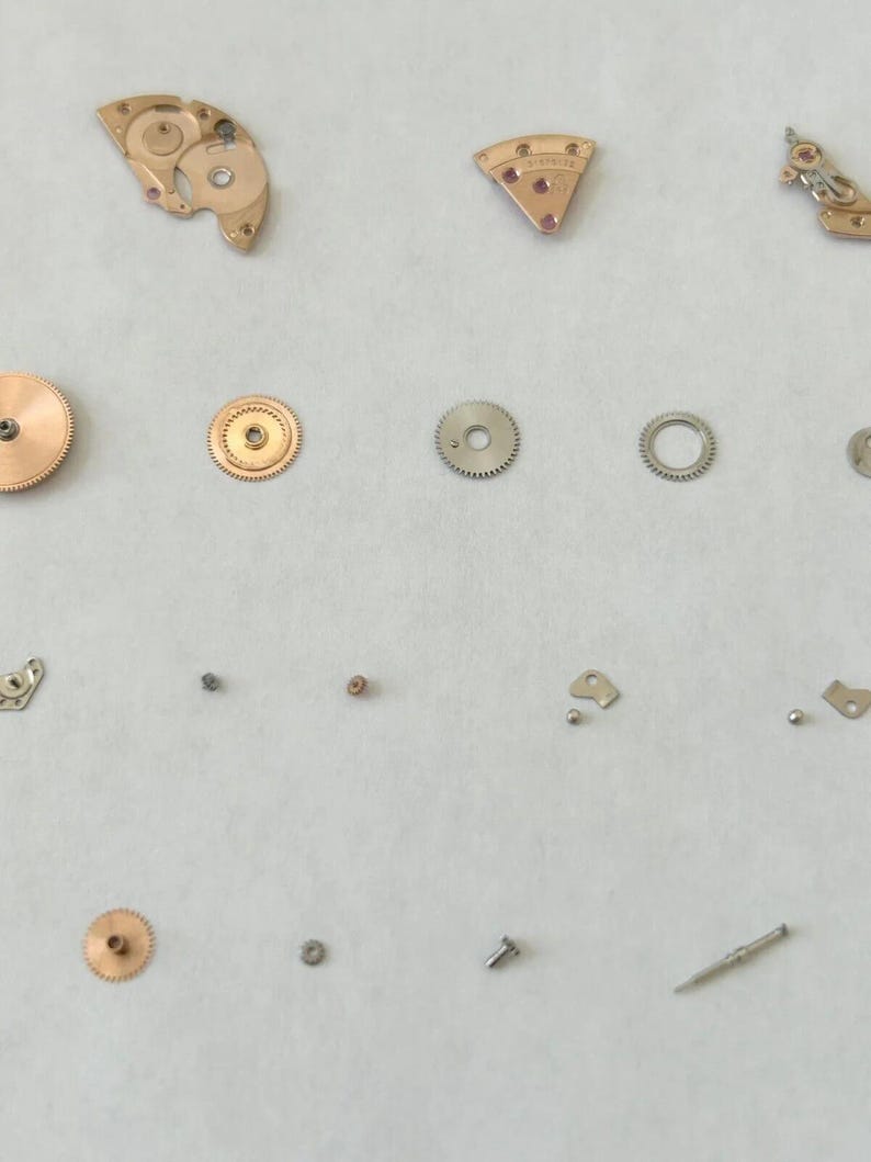 Omega Cal 563 Watch Parts Movement Calendar Disk Fork Wheels Springs Bridge 2 image 7