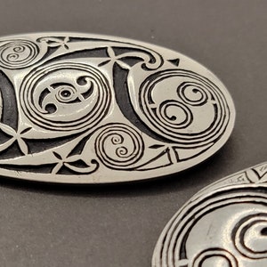 St Justine Celtic Knot vintage Pewter Pins Brooches set of 2