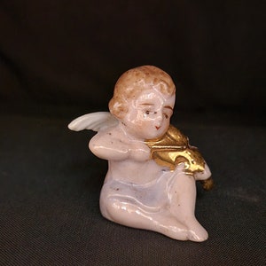 Vintage Cherub Playing the Violin Small Figurine