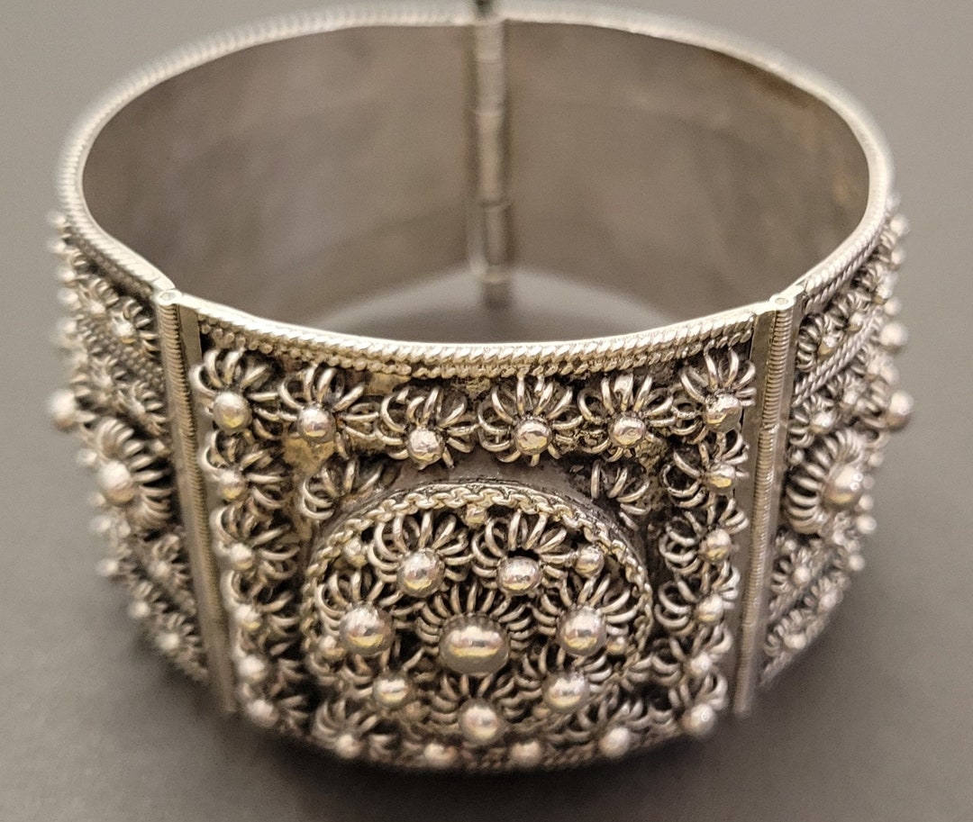 Vintage Silver Bracelet Bangle Cuff With Filagree and