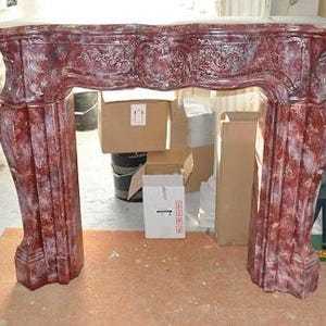 Kaminumrandung "Barockstil " Kaminverkleidungen Carararubinrot Farbmarmoriert Breite140cm