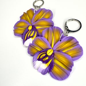Violets Pansy&#39;s | Polymer clay earrings | Flower earrings | Gift | Handmade jewelry | Hypoallergenic post