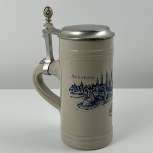 Bierkrug ESV Augsburg Bierglas vintage Bier Dekoration thrift Bierkultur Einrichtung Steingut Zinndeckel alt Tradition Bayern Biertrinken
