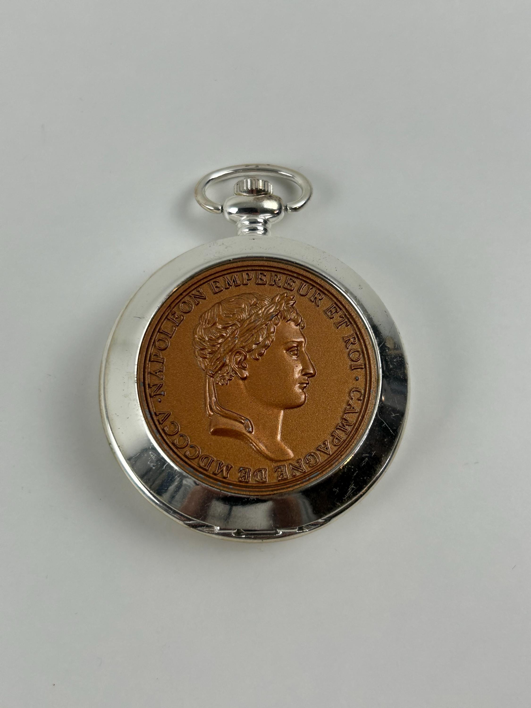 Vintage Uhr mit napoleonischer Prägung