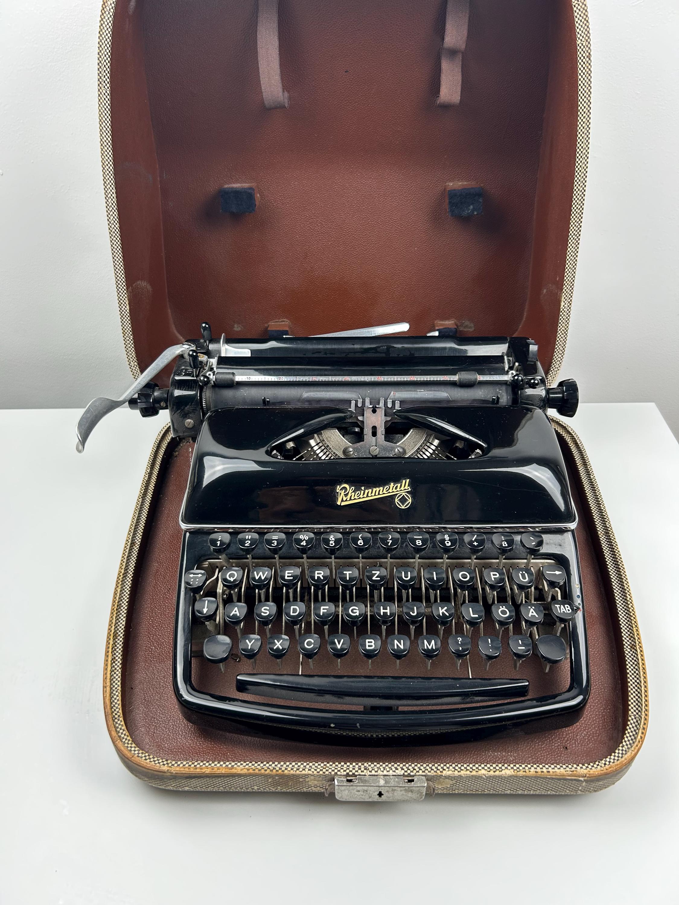 Vintage Rheinmetall Reiseschreibmaschine retro Schreibmaschinen antik Schreibmaschinenkoffer Dekoration Arbeitszimmer