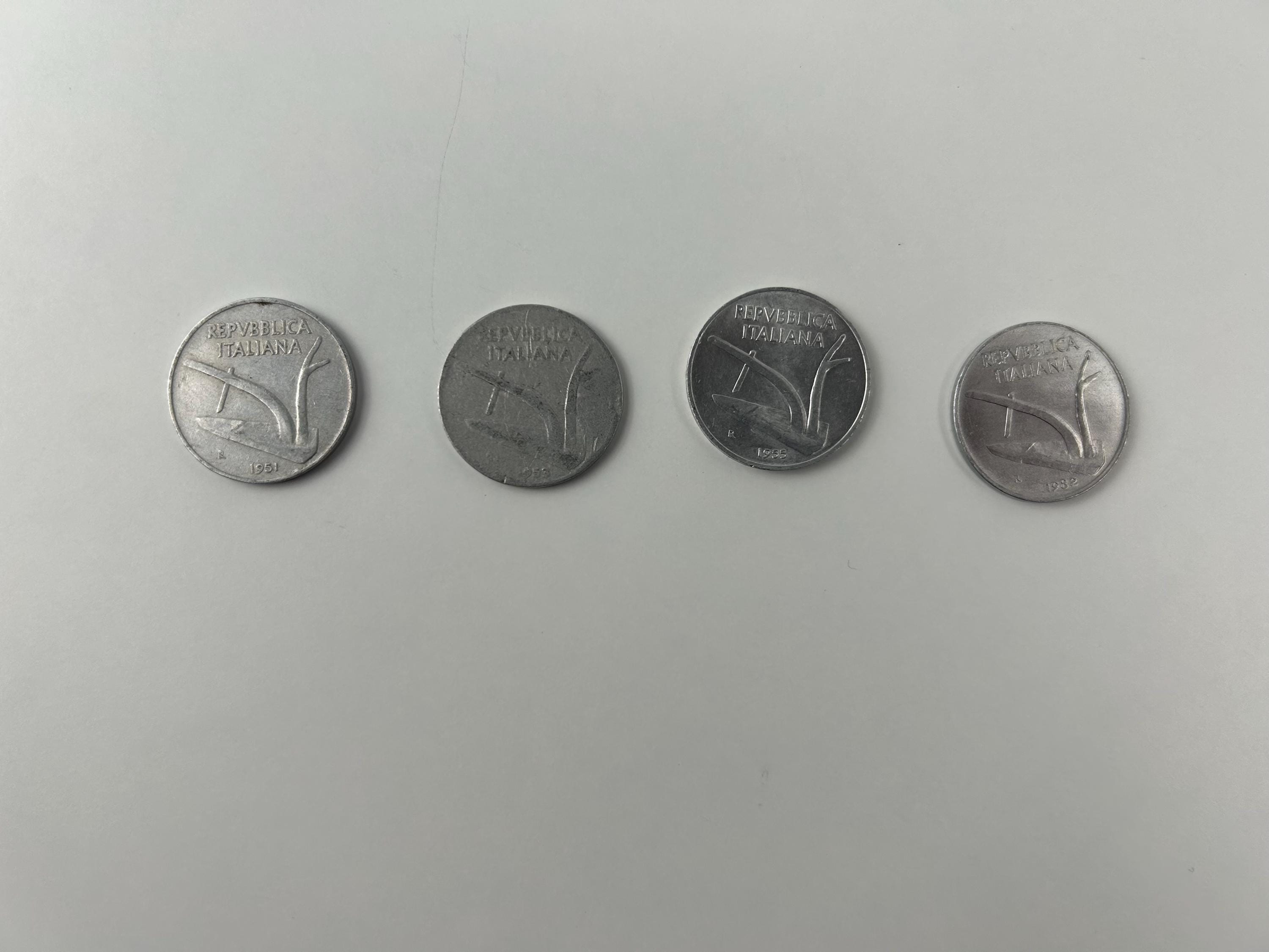 Münze 10 Lire italienisch verschiedene Werte Münzsammlung Sammler Münzen italienische Geld alt Numismatik vintage MünzsammlerMü