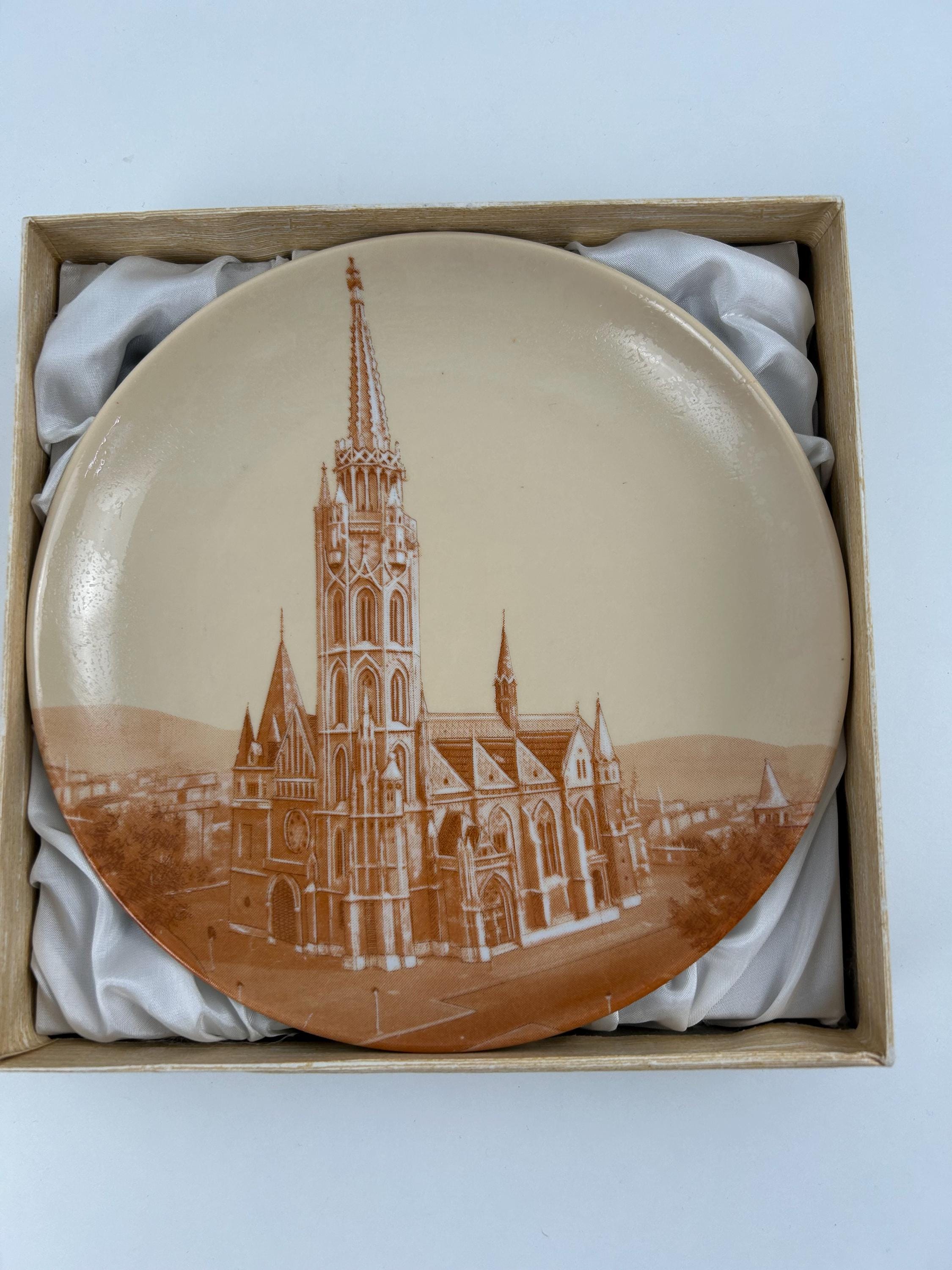 Schmuckteller Hollóháza Matthiaskirche Budapest retro Wandteller vintage Durchmesser von ca. 19 cm, 7,48 in Dekoration Budapest Einrichtung
