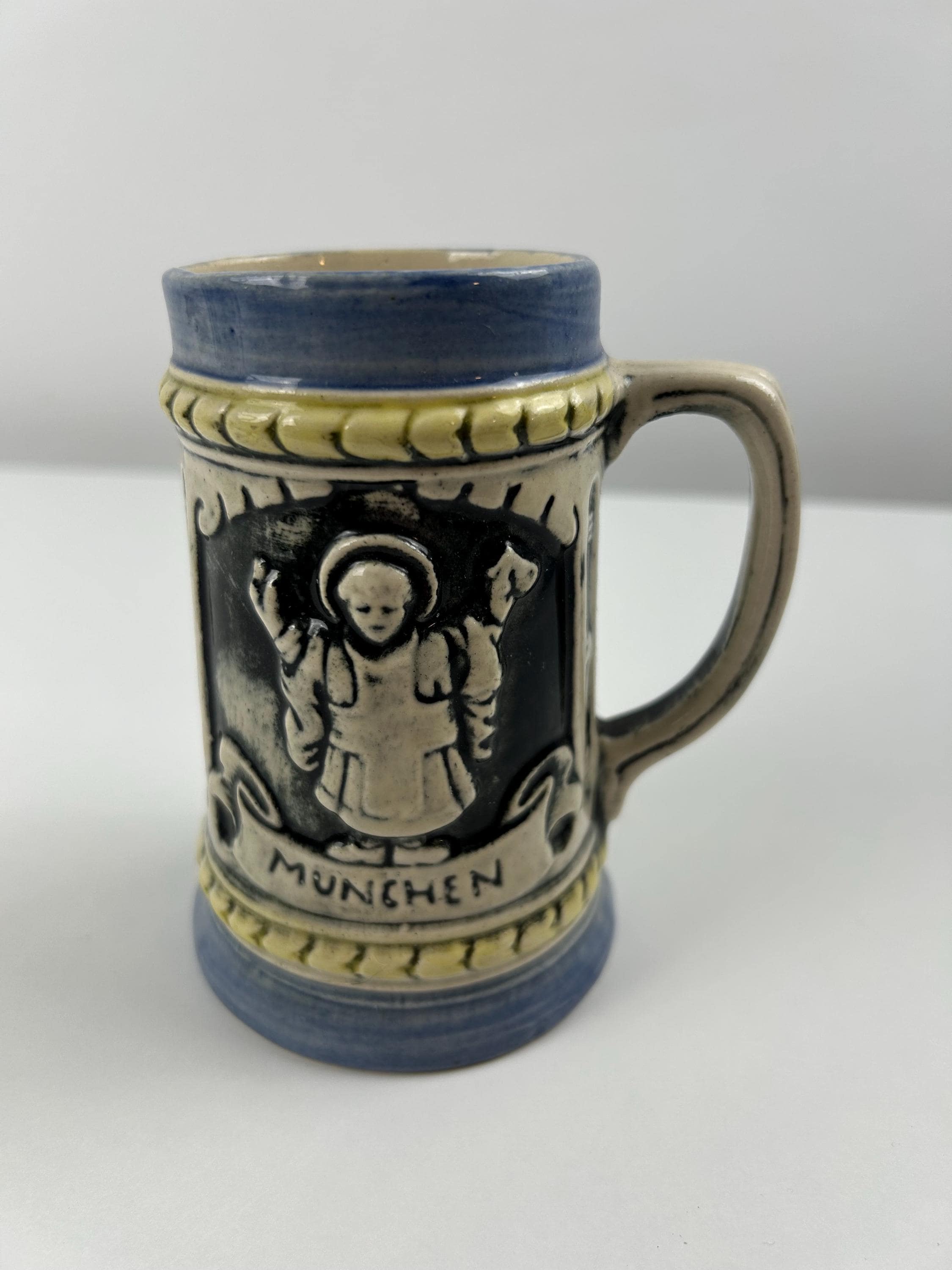 Bierkrug München Bierseidel vintage Hofbräuhaus Bierglas retro Bierbembel thrift Bierkrügel Bierglas Tradition Bayern Sammlung Sammlerobjekt