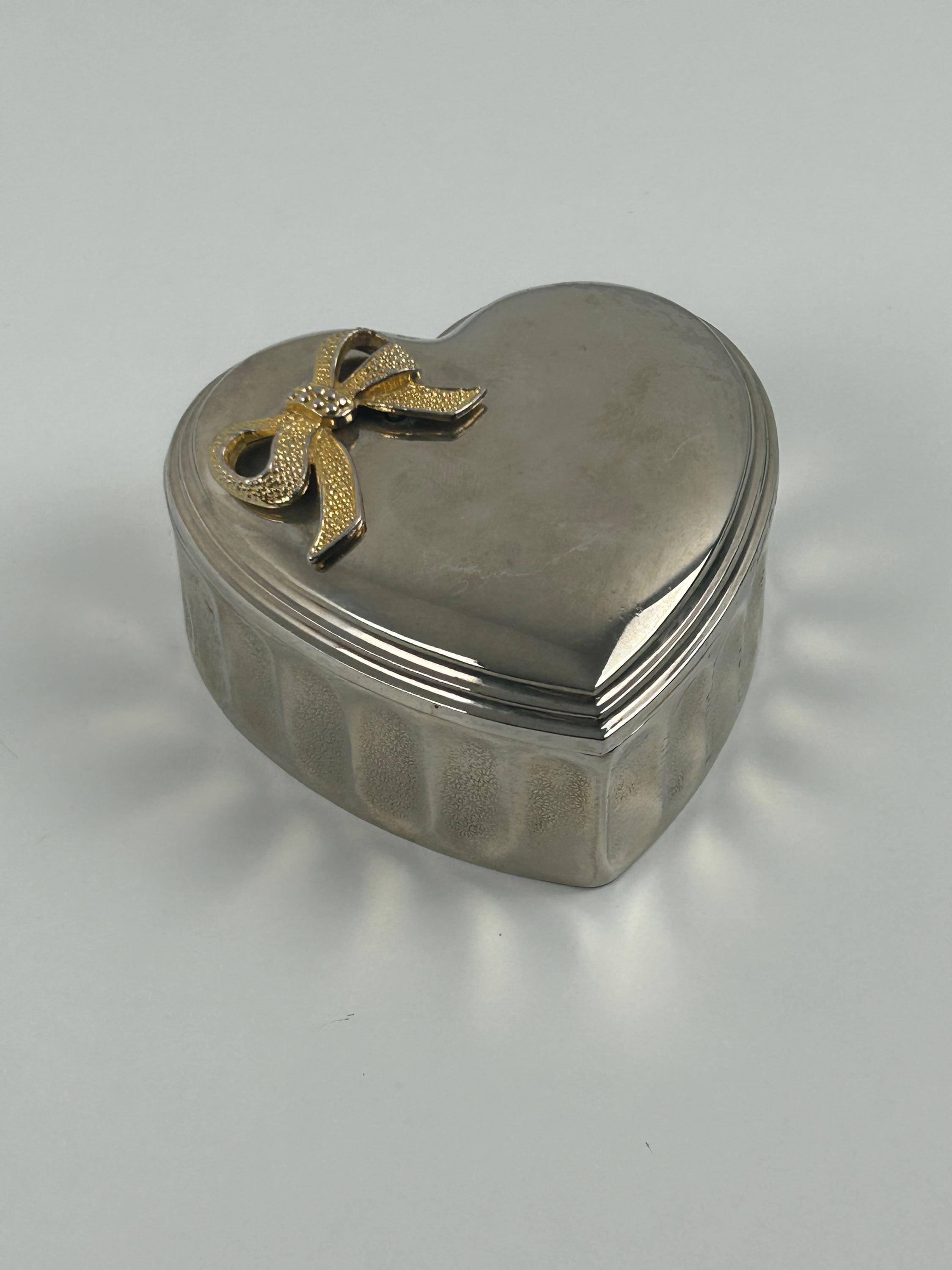 Schmuckdose Herz vintage 10x10 cm 3,93x3,93 in silberfarben