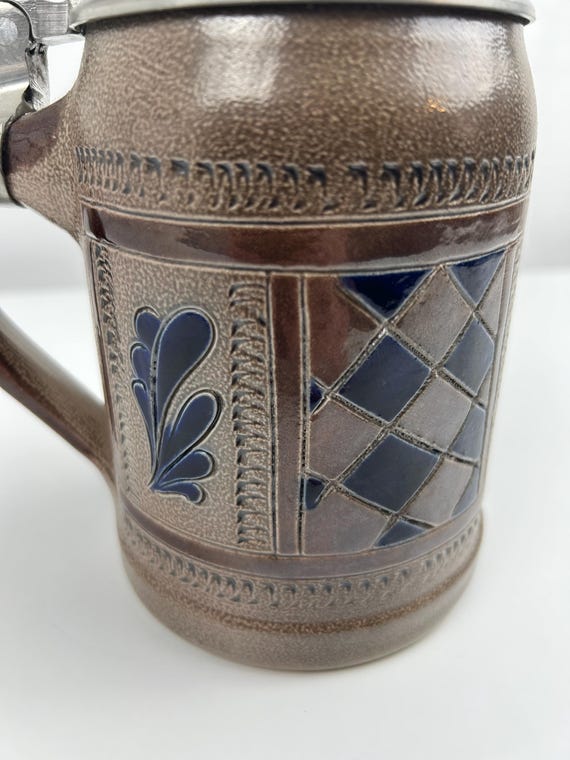 Vintage Bierkrug Handarbeit Zinndeckel Dekoration