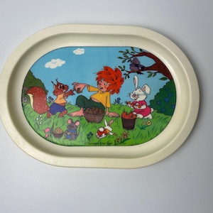 Tablet 90er Pumuckl mit Freunden beim Picknick retro vintage Dekoration 34x24cm 13,58x9,45in pannonia film