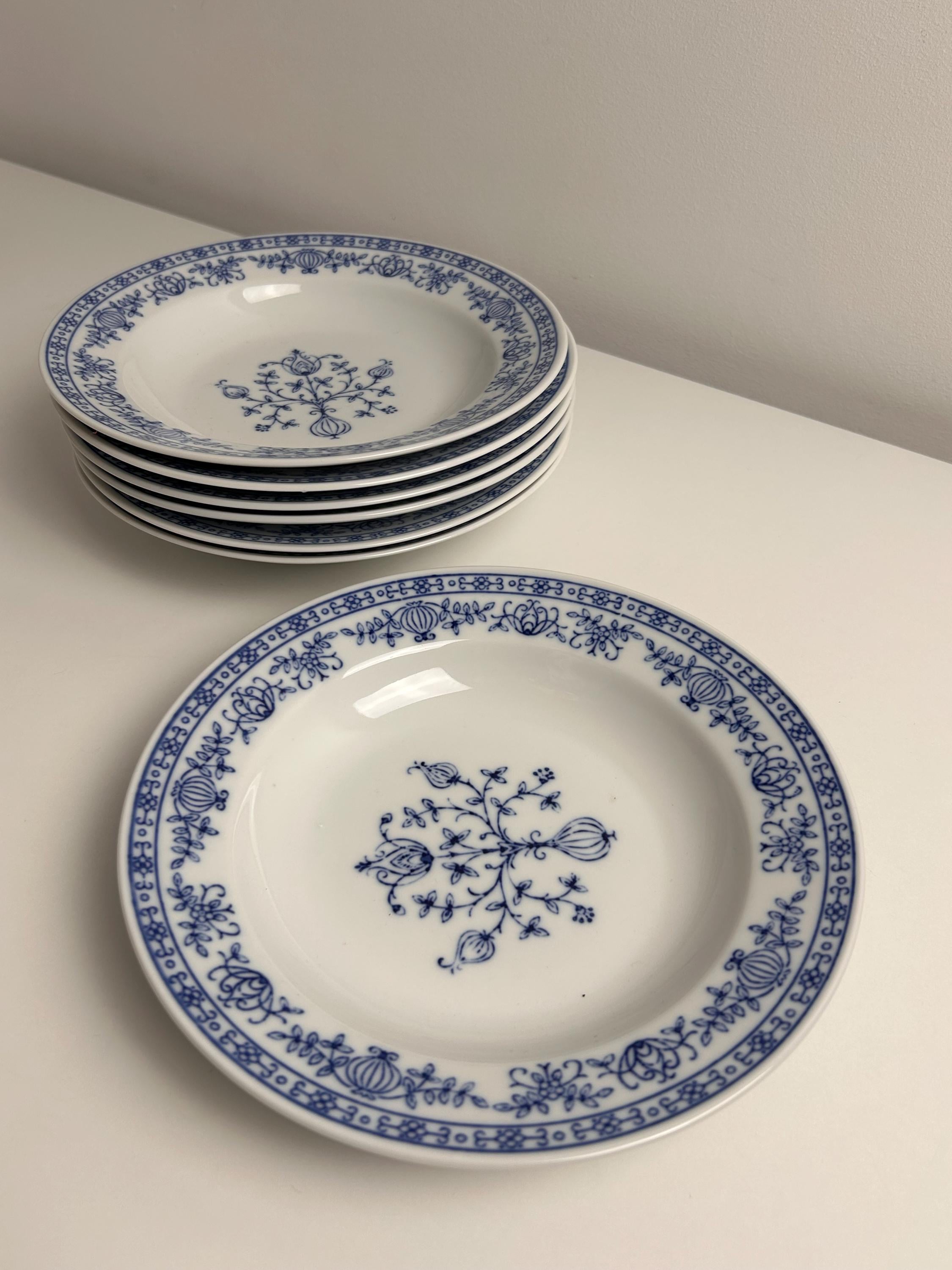 Set 7 Stück Tiefe vintage Teller Kahla DDR Zwiebelmuster weiß blau Fürstenteller 21 cm Durchmesser