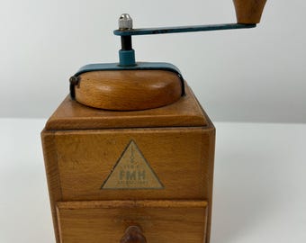 Vintage 1950s-60s Coffee Grinder | German Landhausküche Kaffeemuehle Decor, Antique
