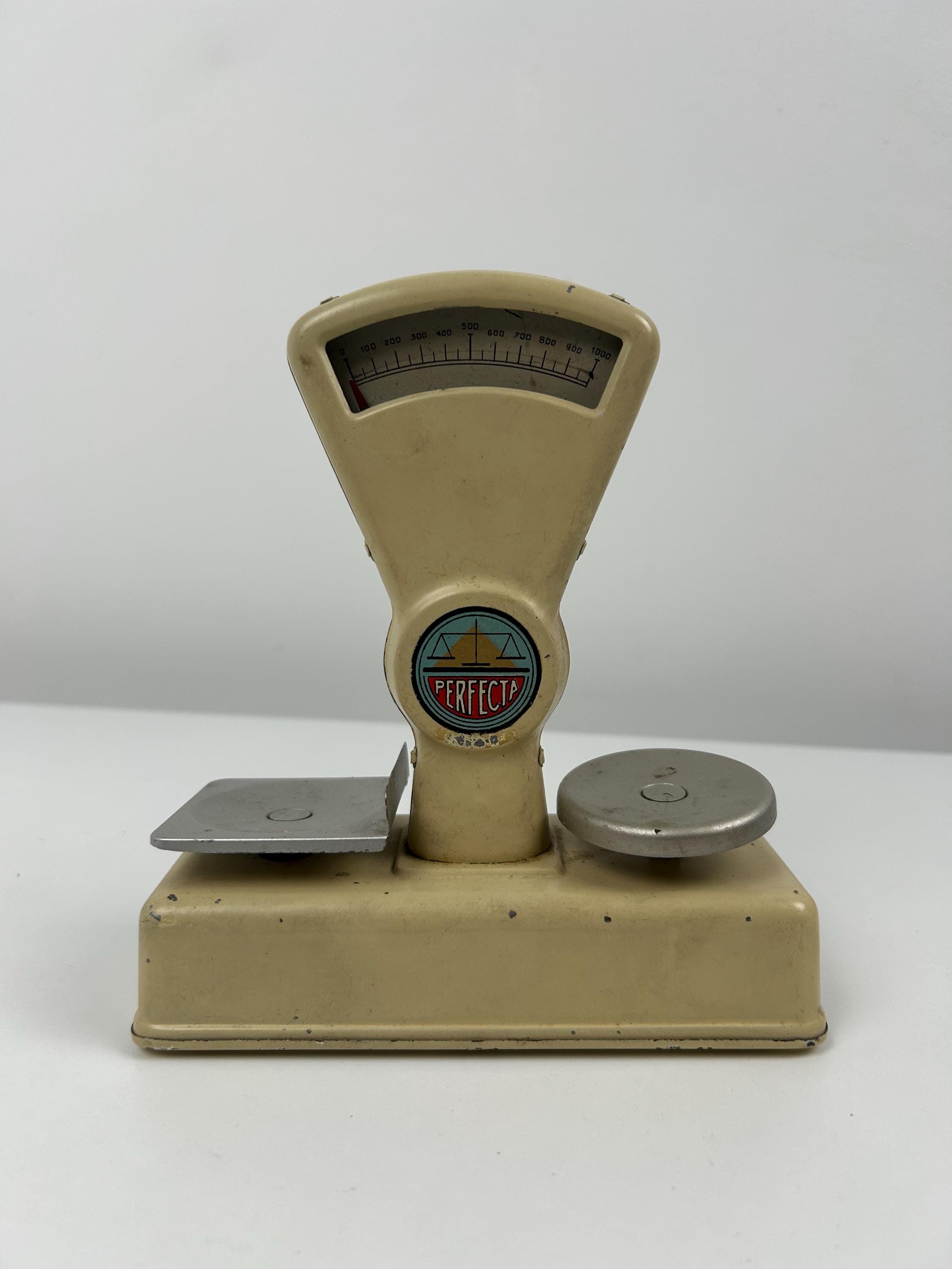 Vintage-Spielzeugwaage "PERFECTA" aus Blech –Waage Kaufmannsladen17x15cm 5,90"x6,69" Sammlerstück