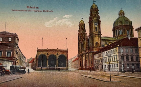 Postkarte München Theatiner-Hofkirche Feldherrnhalle