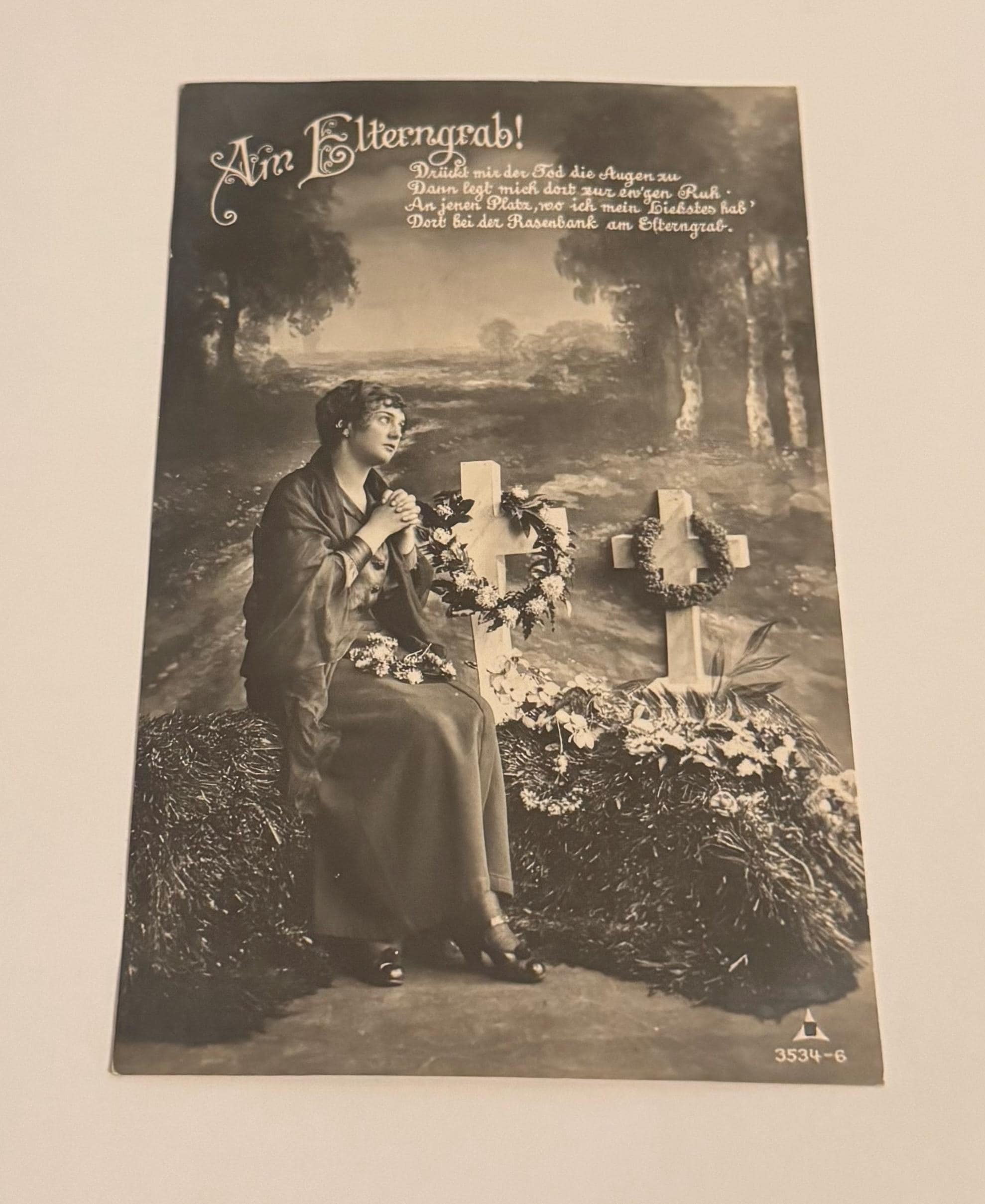 Vintage Postkarte Memento Mori Künstlerkarte Ansichtskarte Sammler KartenSammlung retro Postkartensammlung thrift Postkarten alt