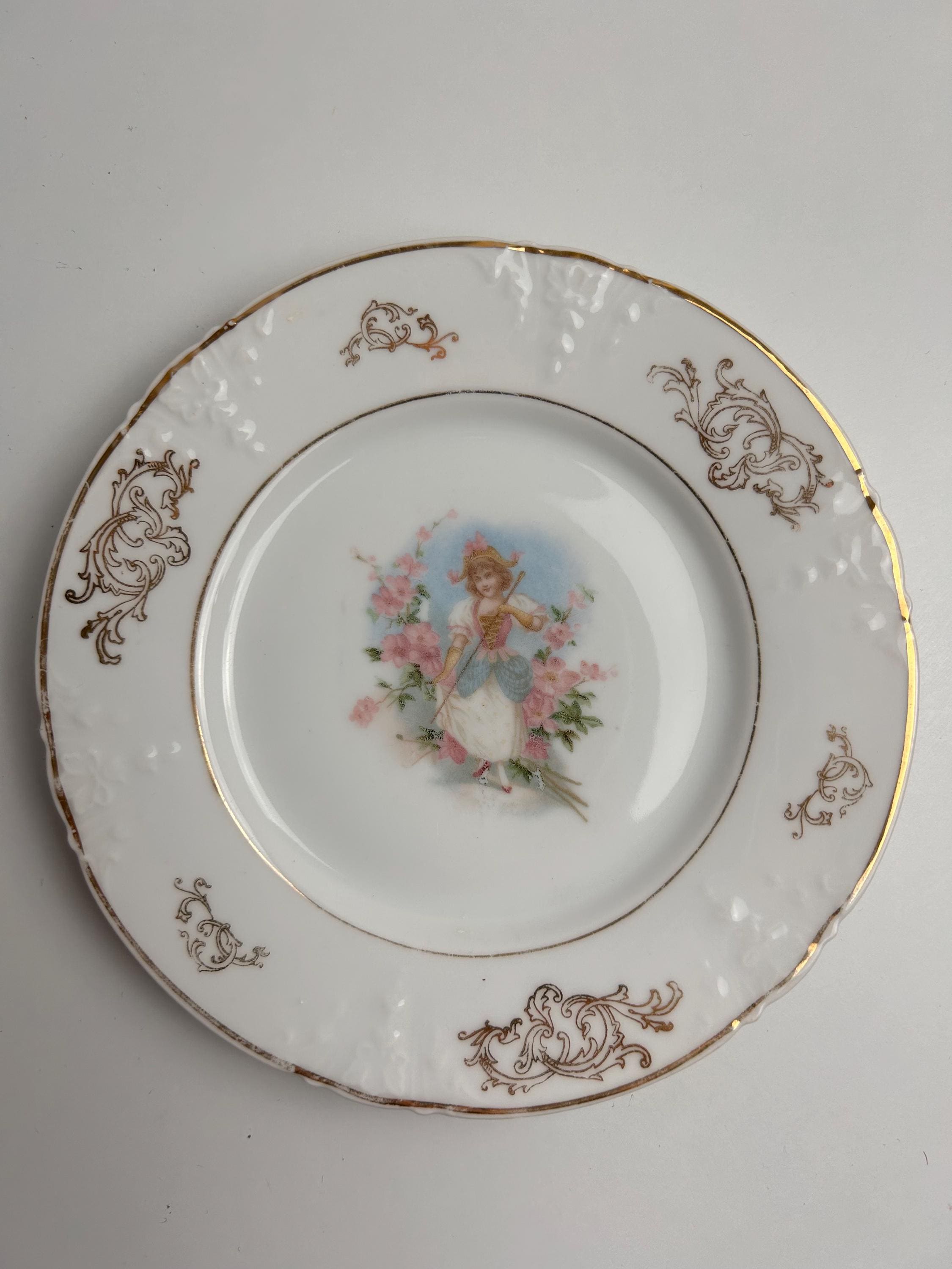Vintage Tellerset 3 Stück Mädchen antiker Teller Goldrand alt Blumenmuster 20 cm/7,8 in