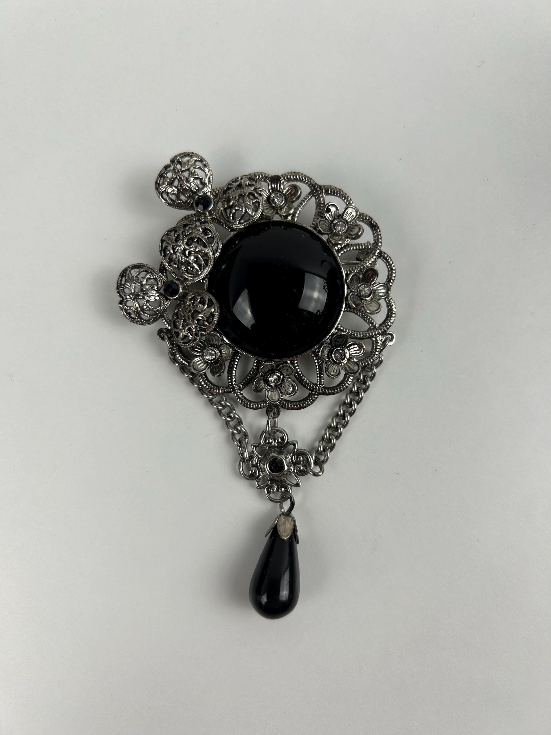 Brosche vintage silber Schmuck retro Damenschmuck alt Jugendstil Broschensammlung viktorianische Broschen thrift Oma