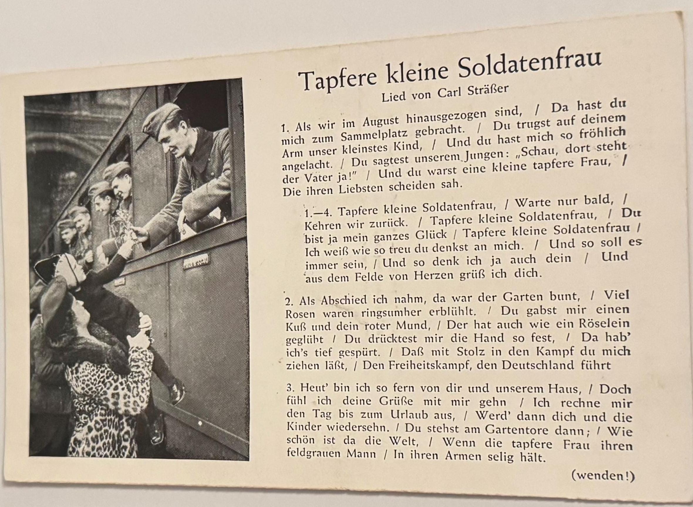 Antike Postkarte Tapfere kleine Soldatenfrau Postkarte vintage Lithografie Bildpostkarte Litho Briefkarte Korrespondenzkarte