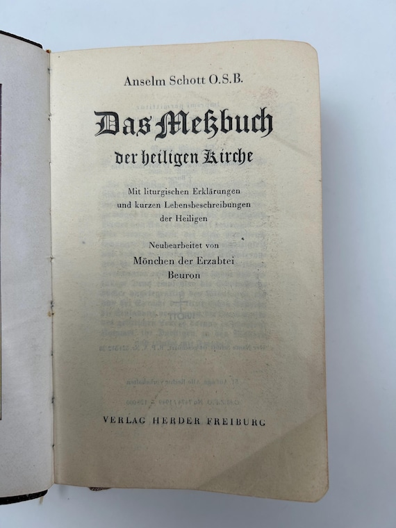 Vintage Messbuch mit Heiligenleben und Liturgieerklärung