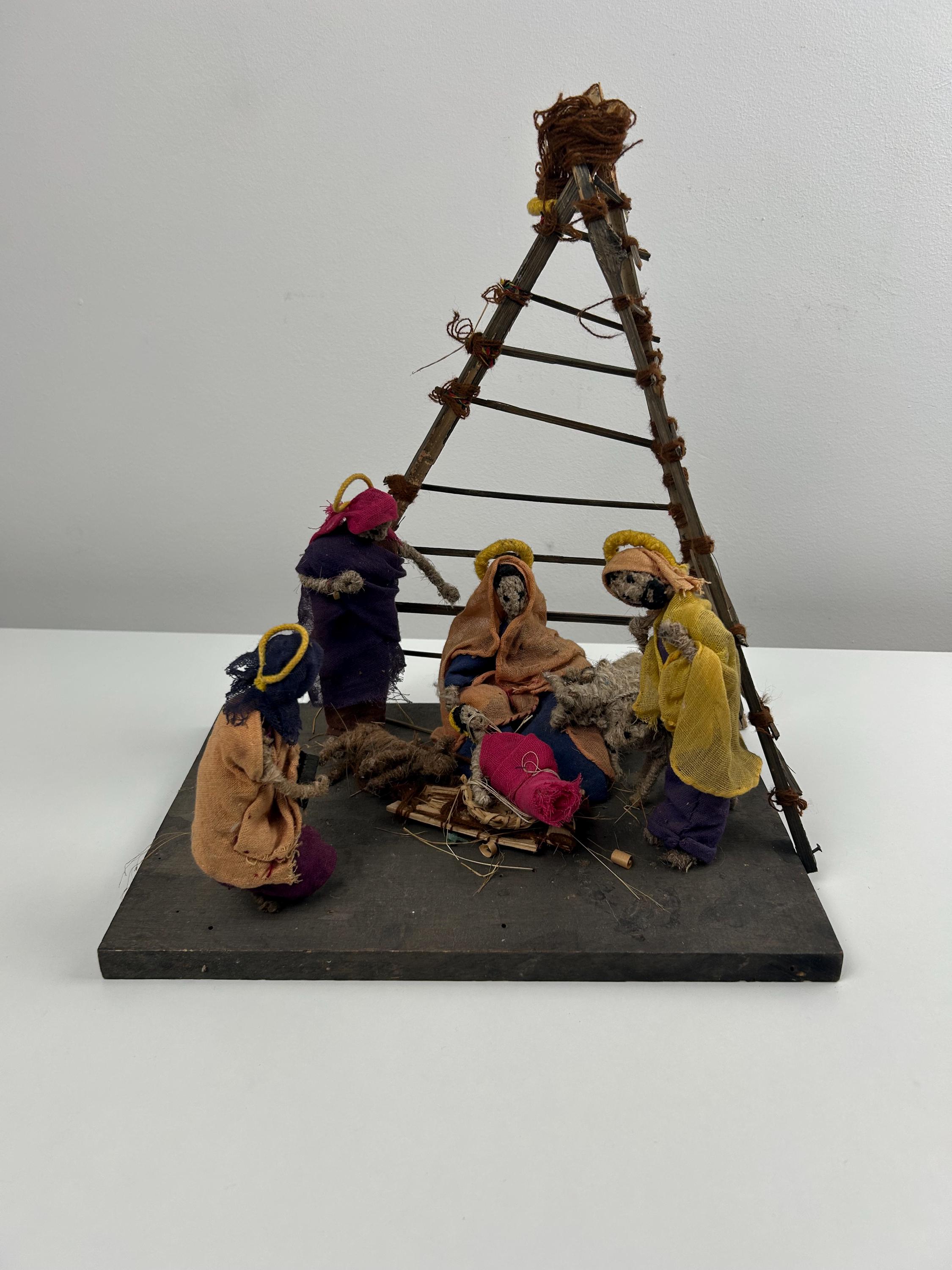 Alte bayerische (Weihnachts-)Krippe – handgemachte Volkskunst, Stoff und Draht, seltenes Unikat