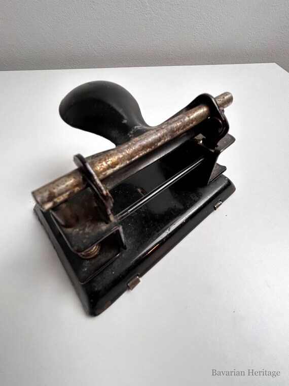 Leitz Locher No 8 Großer Kugelgriff Vintage