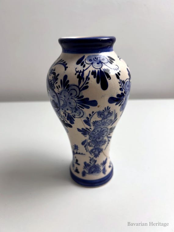 Vase Delfter Stil Blau Weiß Blumendekor Craquelé Vintage