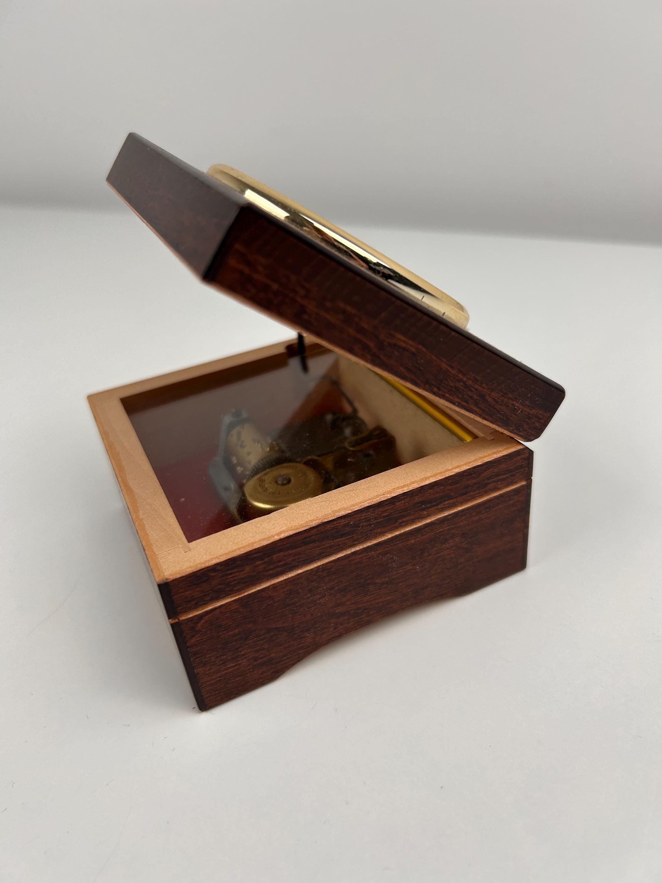 Reuge Vintage Music Box 