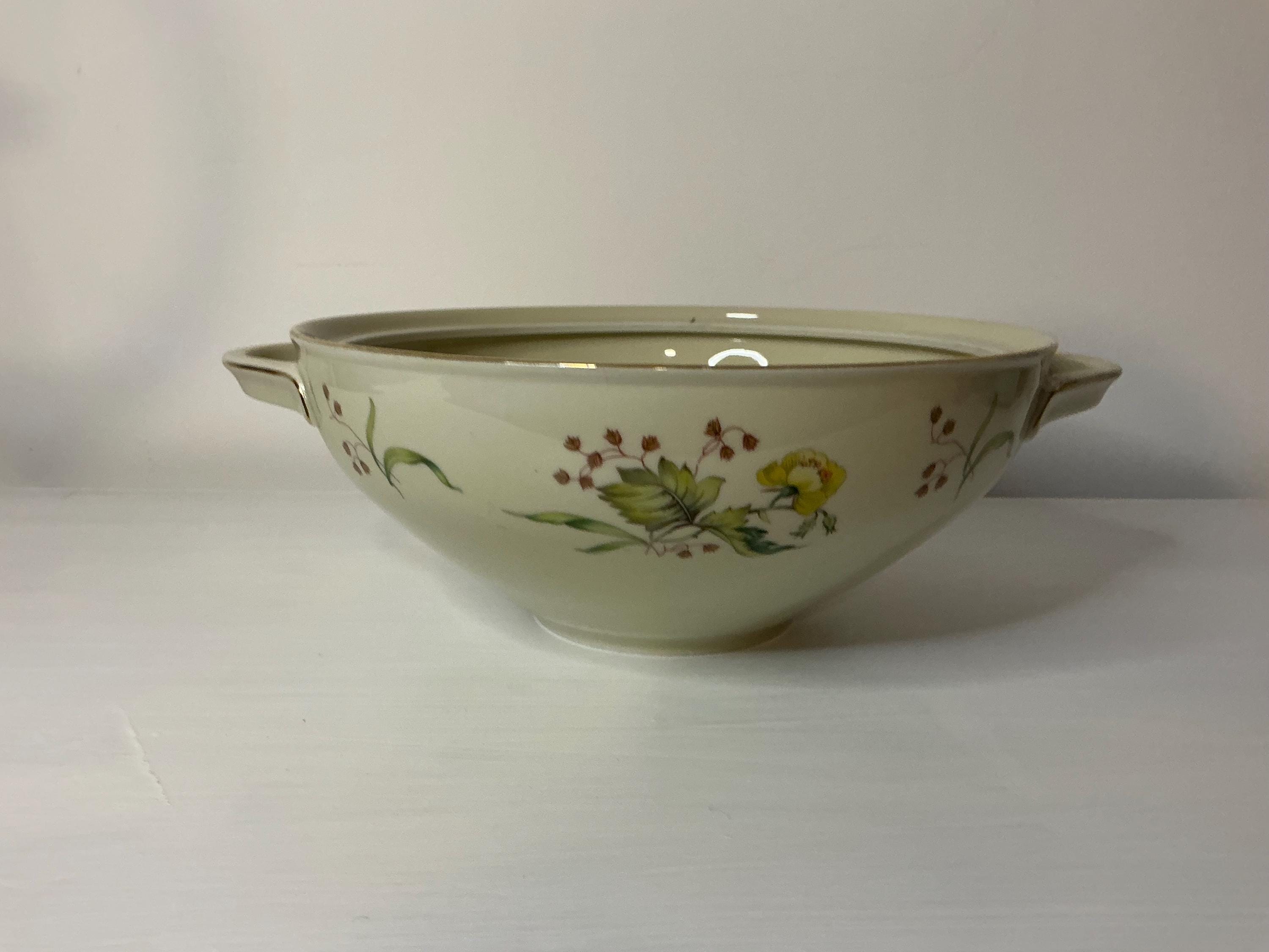 Elegante Suppenterrine Blumenmuster floral alte Schale retro Dekoration vintage  Landhausküche Dekoration thrift Einrichtung