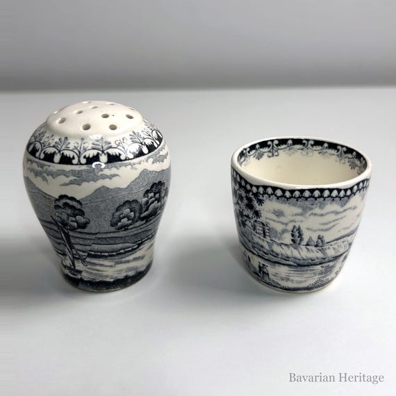Spargisale e bicchierino decoro a decalcomania blu 6,5 cm