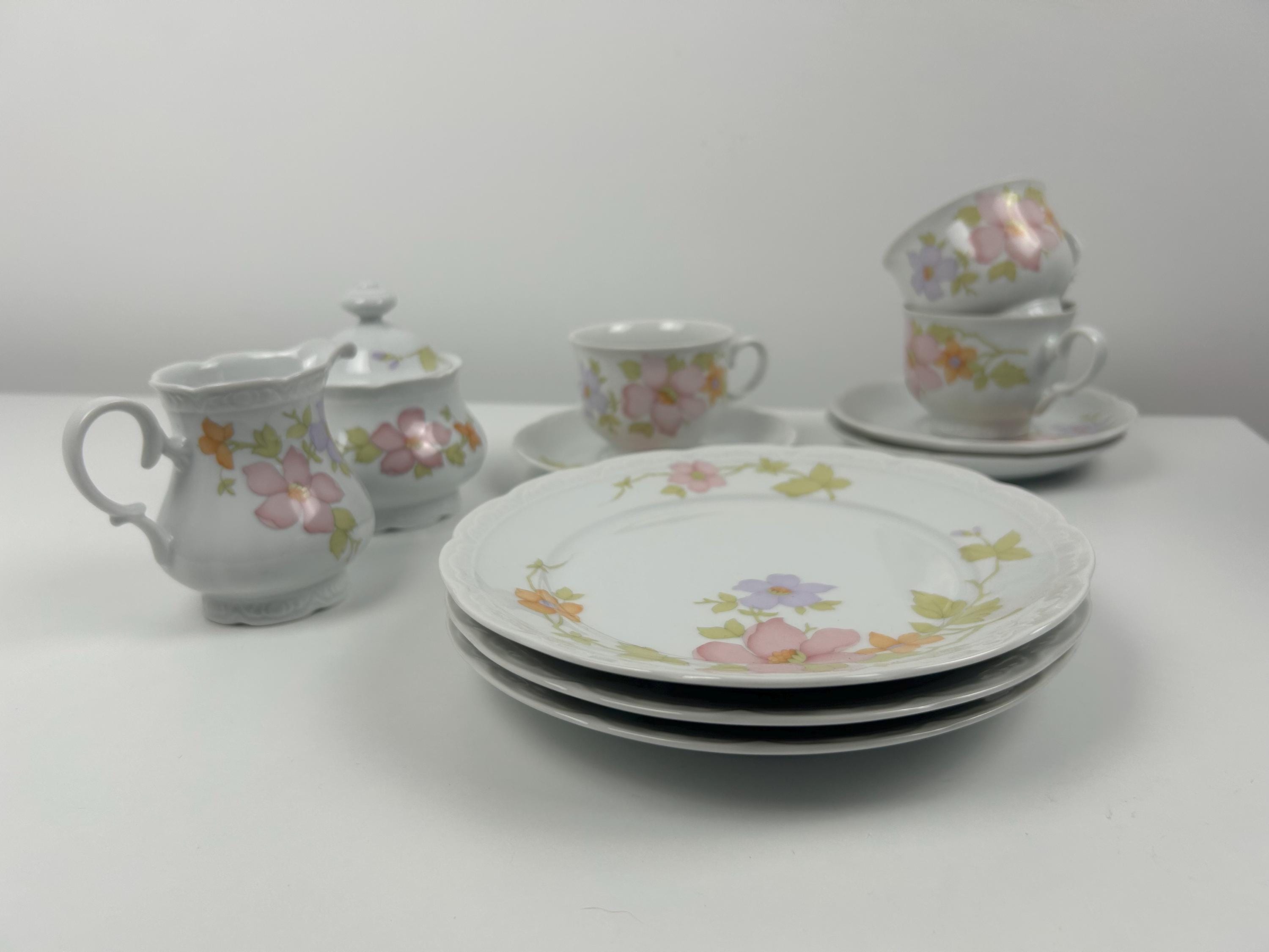 Kaffeeservice vintage Mitterteich retro Tellerset alt Blumenmuster floral Blumenteller Blumentasse