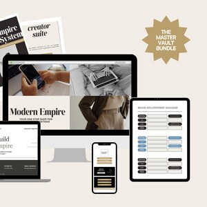 Puede incluir: Un paquete de marketing digital con una computadora de escritorio, una computadora portátil, una tableta y un teléfono inteligente que muestran maquetas de sitios web y documentos. Los documentos incluyen "The Empire Logic System" y "Creator Suite". El paquete se titula "The Master Vault Bundle".