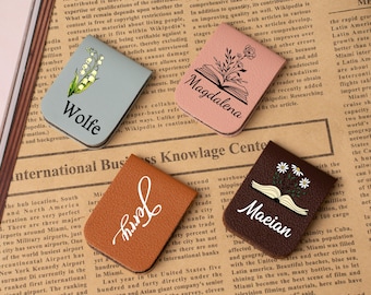 Marcador de couro com nome personalizado, acessórios para leitores, presentes para amantes de leitores, presente de aniversário para amantes de livros, acessório para livros, marcador de couro com nome