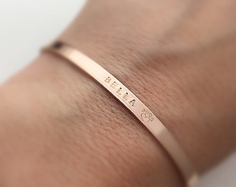 Dog Memorial Bracelet for Women Girls Remembrance Sympathy Memory Loss of Beloved Pets Jewelry Gifts for Pet Cats Dogs Mom Lovers Stainless Steel Dog Paw Personalized Name Cuff Bangle Dog Memorial Bracelet for Women Girls Remembrance Sympathy Memory Loss of Beloved Pets Jewelry Gifts for Pet Cats Dogs Mom Lovers Stainless Steel Dog Paw Personalized Name Cuff Bangle