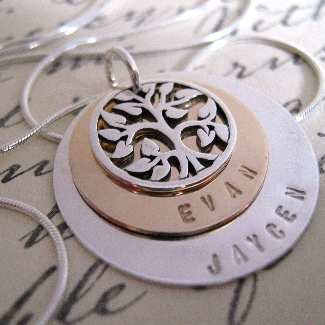 Minimalist Family Tree Necklace, Personalized Gift for Mom Grandma ...