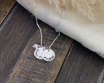 Mom Necklace Personalized Gift,  Hammered Disk Name necklace, Mother's day Gifts for her under 50