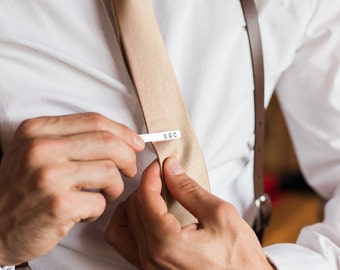 Groomsmen Gift Set of 8 -Personalized Tie Bars -  Men's Skinny Tie Bar - Monogramed Tie Clip - Aluminum Tie Bar -