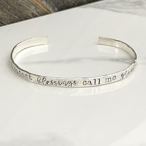 Grandma Bracelet Mother&#39;s Day Gift for Grandma Nana Mimi Personalized Gift with name Custom Cuff